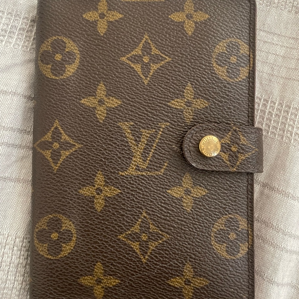 Louis Vuitton PM agenda